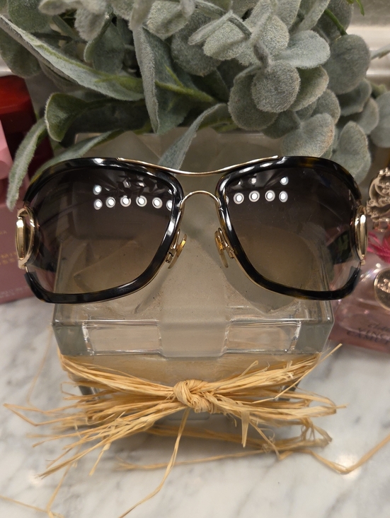 Authentic Gucci Gold-Accent Brown Gradient Women\'s Sunglasses